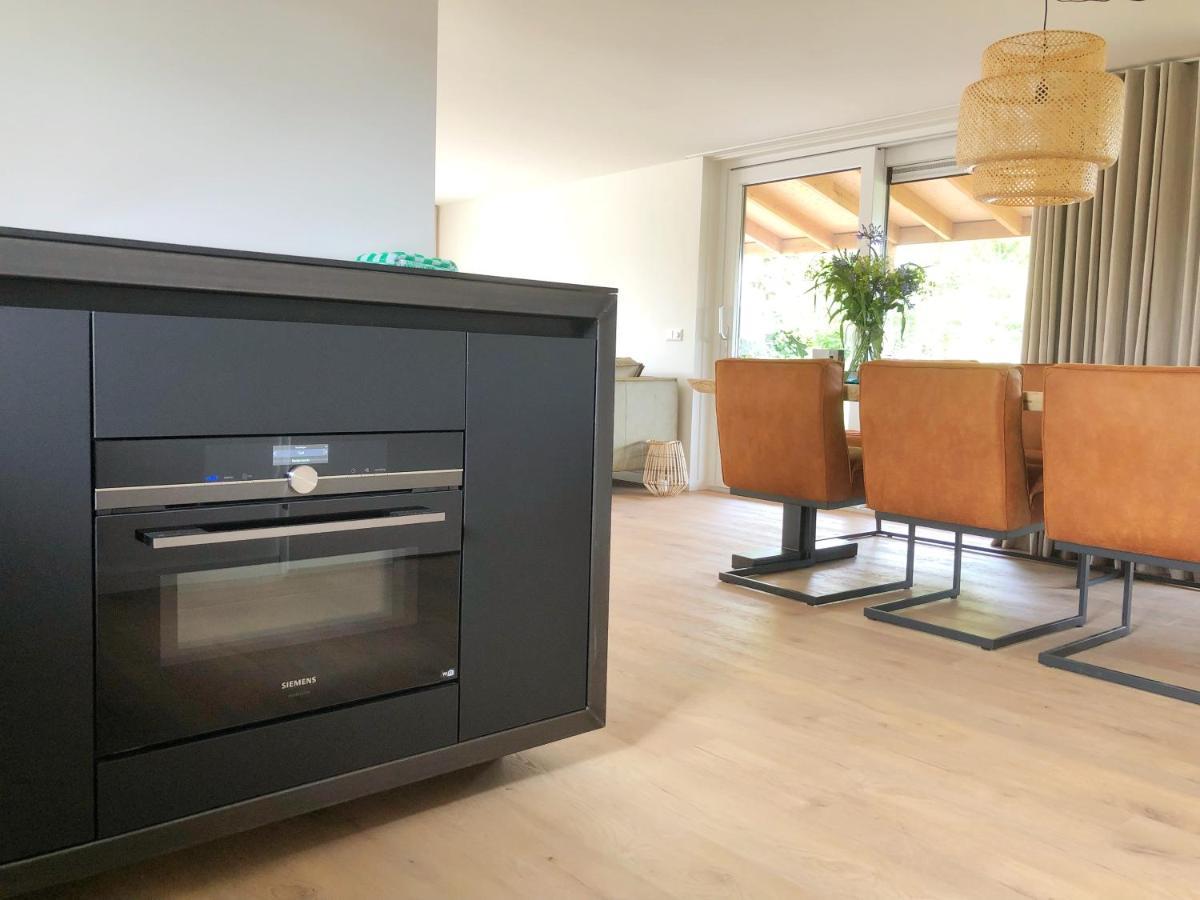 Bungalow 82 Op Recreatiepark De Wielen 신트 마르턴 외부 사진
